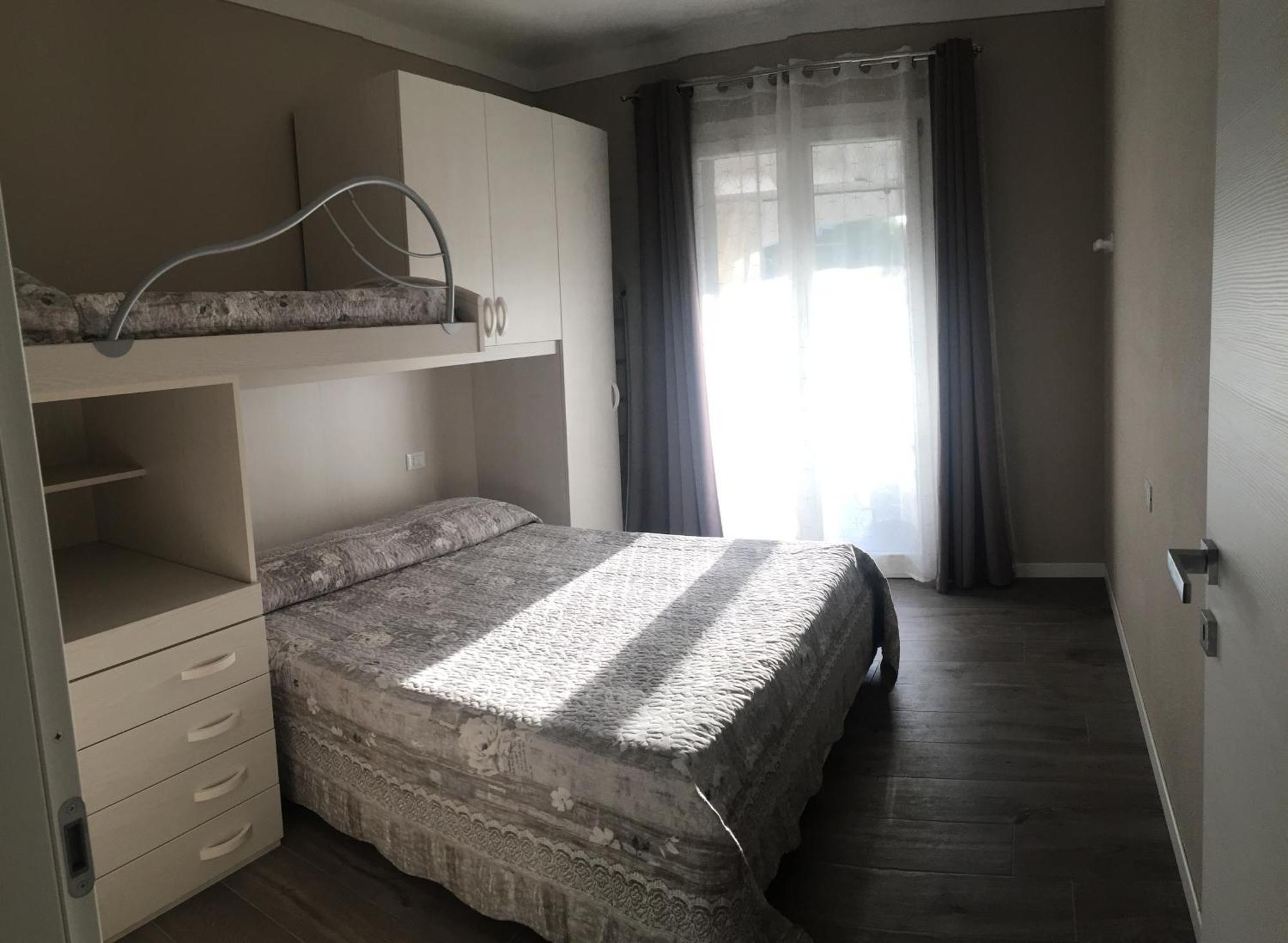 Residence Elegance Ville Ed Appartamenti A Porto Pino Eksteriør billede