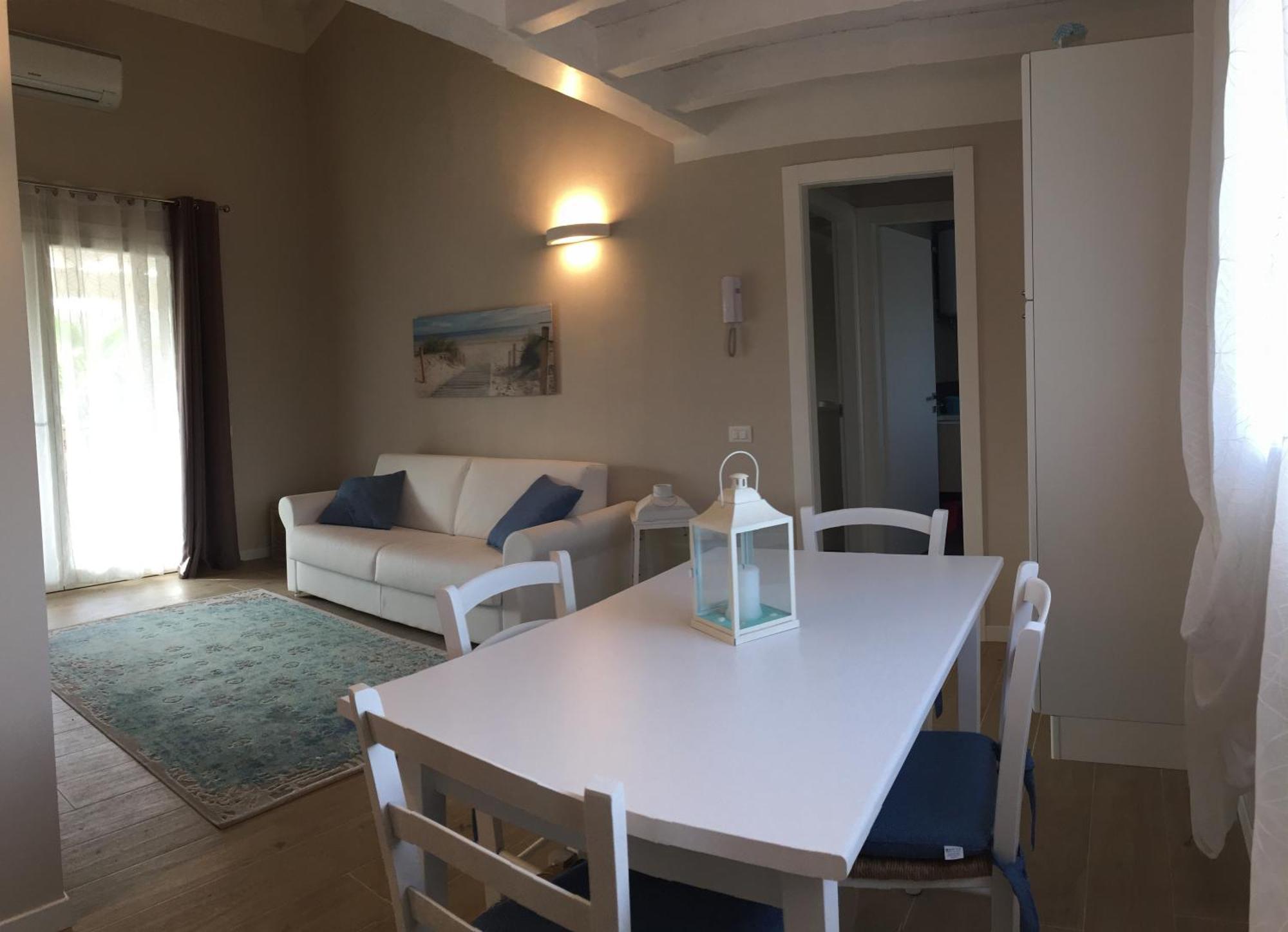 Residence Elegance Ville Ed Appartamenti A Porto Pino Eksteriør billede